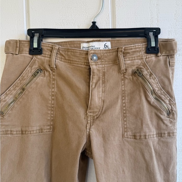 Abercrombie & Fitch Women’s 6R Super Skinny Khaki Cargo Pants - Picture 2 of 6